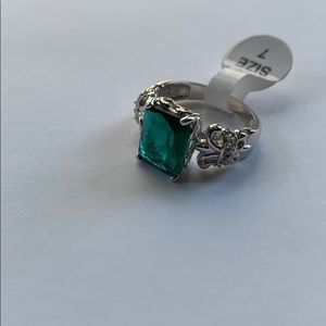 Fancy Dinner Ring 💍NWT💍